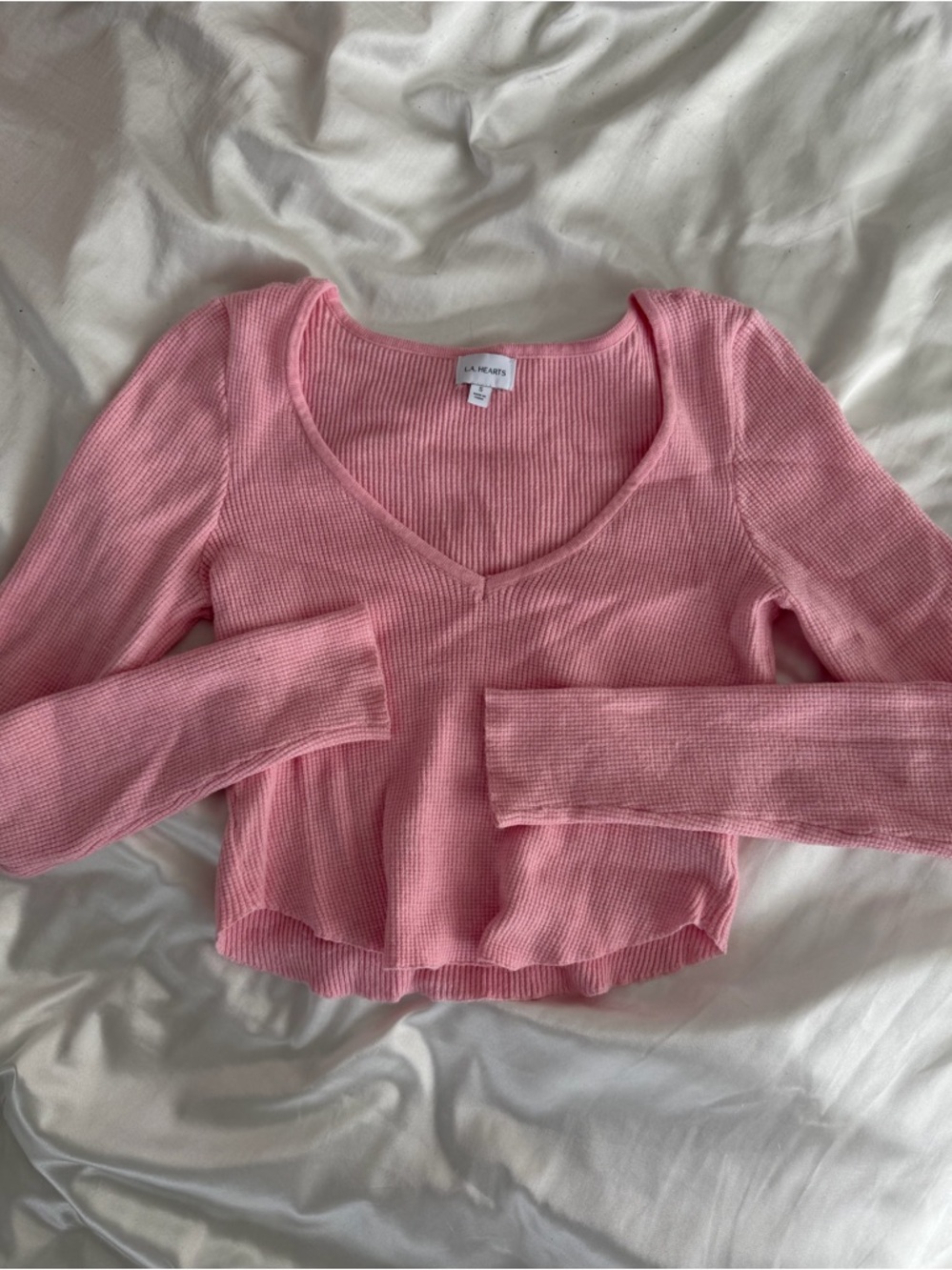 La Hearts Soft Pink Ribbed V-Neck Crop Top